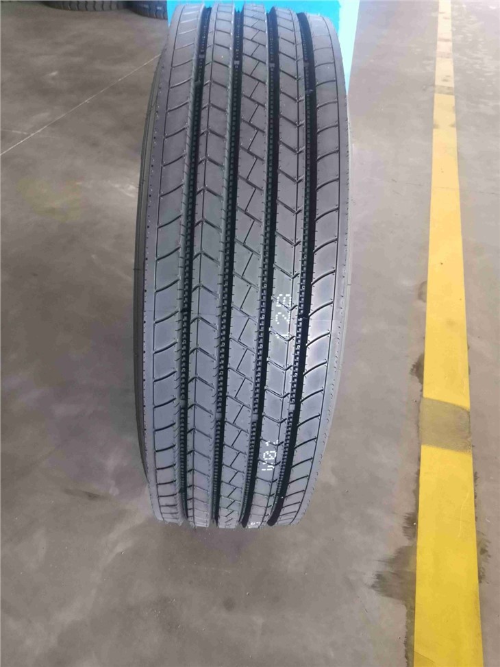 215/75r17.5 Steer Truck Tyres